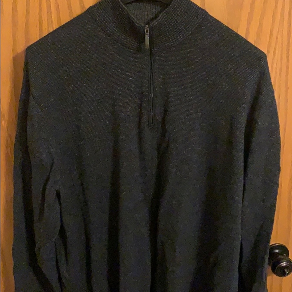 Men’s sweater